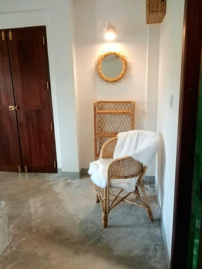 Sri Lanka Surf Villa Domus Graziella Ahangama Bagian luar foto