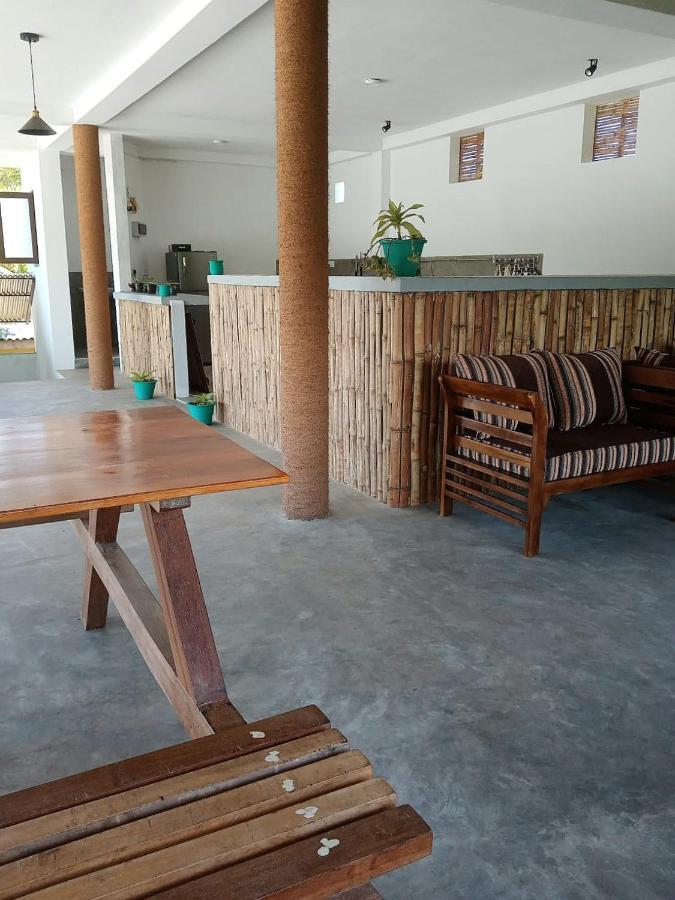 Sri Lanka Surf Villa Domus Graziella Ahangama Bagian luar foto