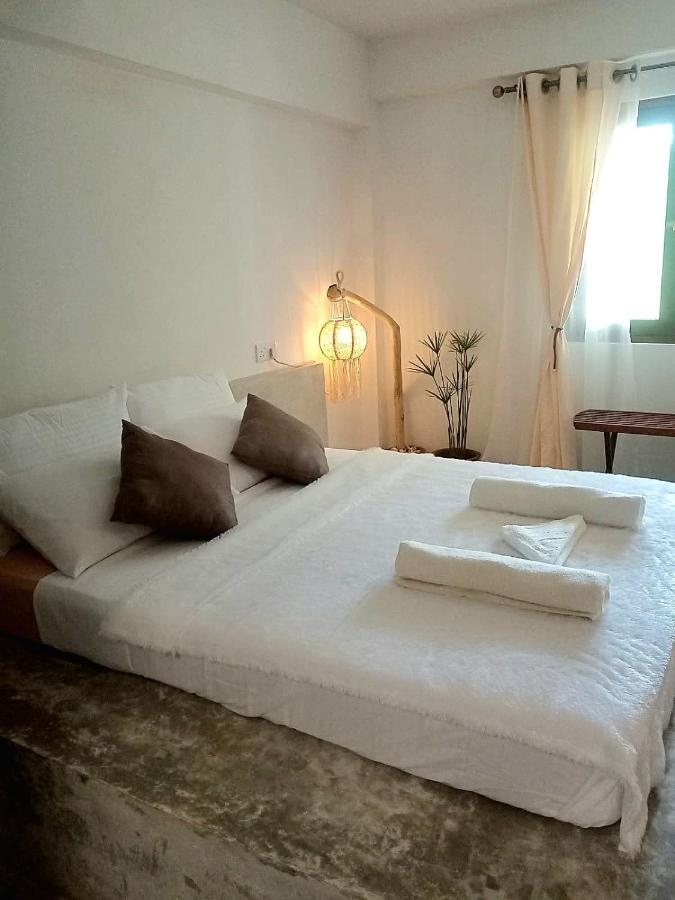 Sri Lanka Surf Villa Domus Graziella Ahangama Bagian luar foto