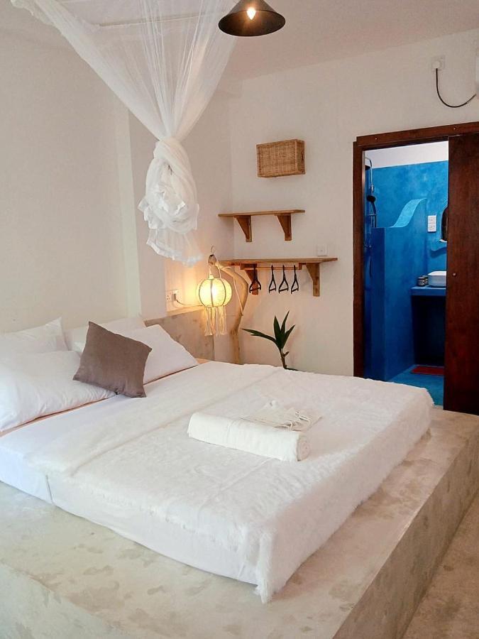 Sri Lanka Surf Villa Domus Graziella Ahangama Bagian luar foto