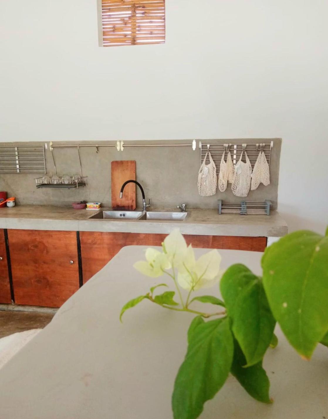 Sri Lanka Surf Villa Domus Graziella Ahangama Bagian luar foto