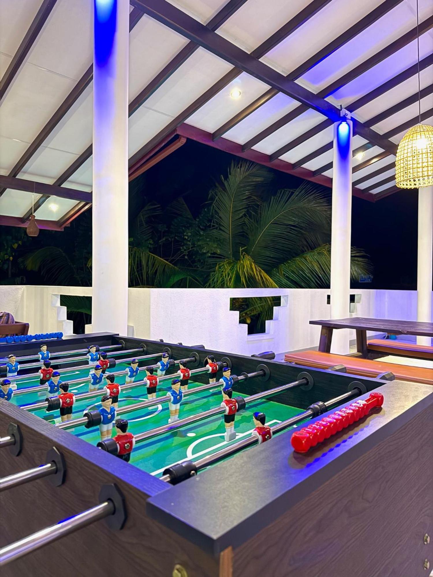 Sri Lanka Surf Villa Domus Graziella Ahangama Bagian luar foto