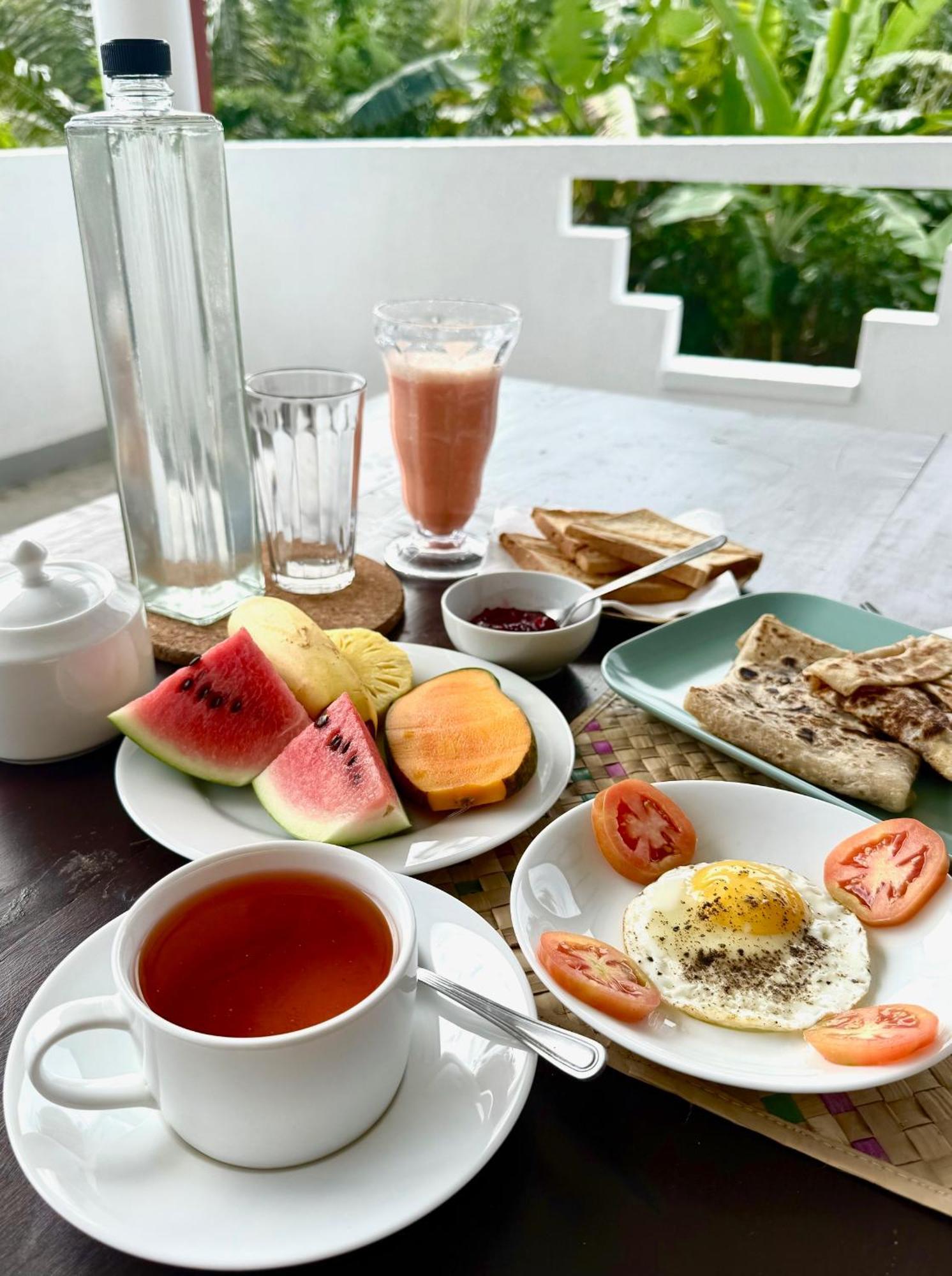 Sri Lanka Surf Villa Domus Graziella Ahangama Bagian luar foto
