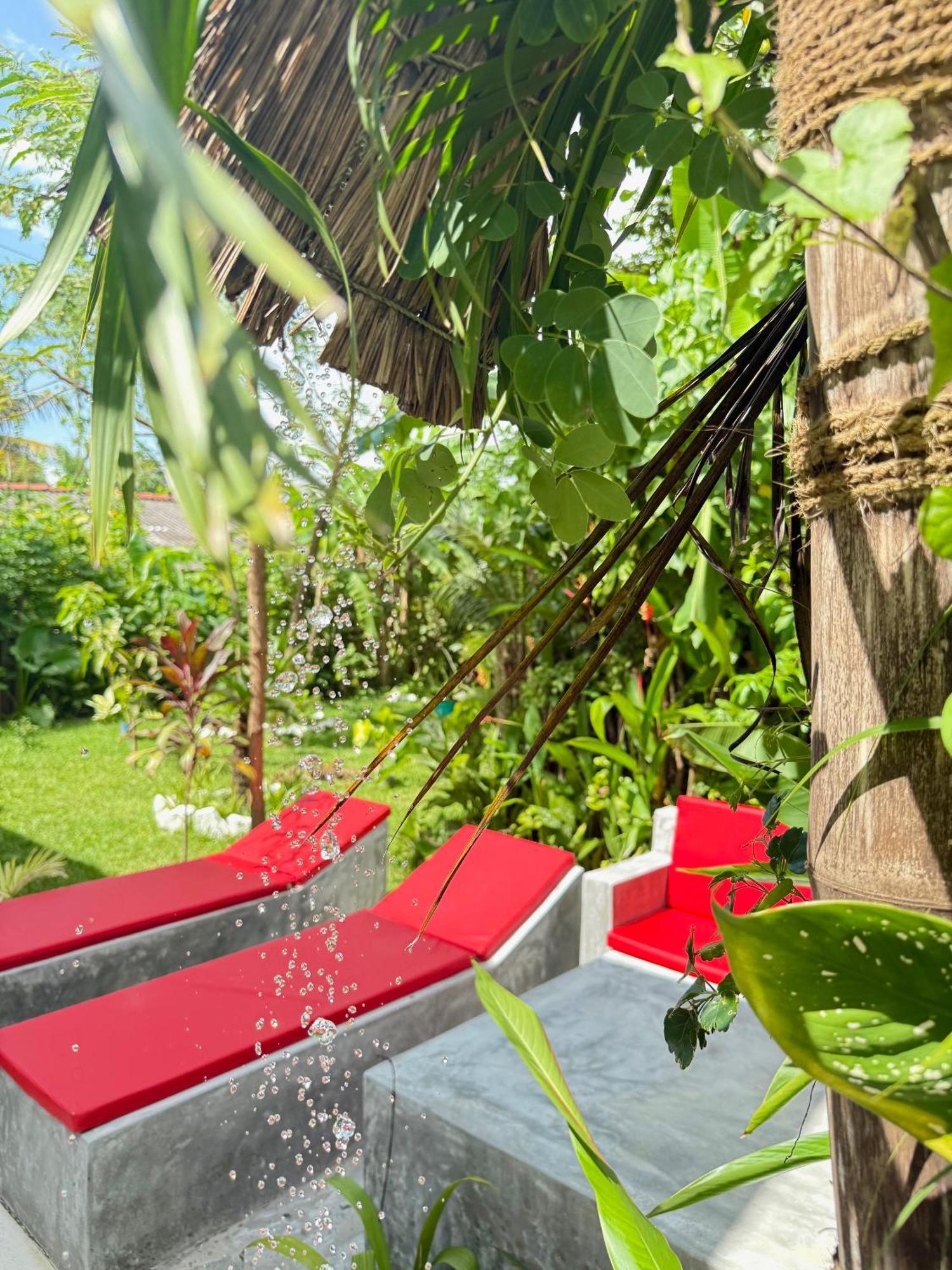 Sri Lanka Surf Villa Domus Graziella Ahangama Bagian luar foto